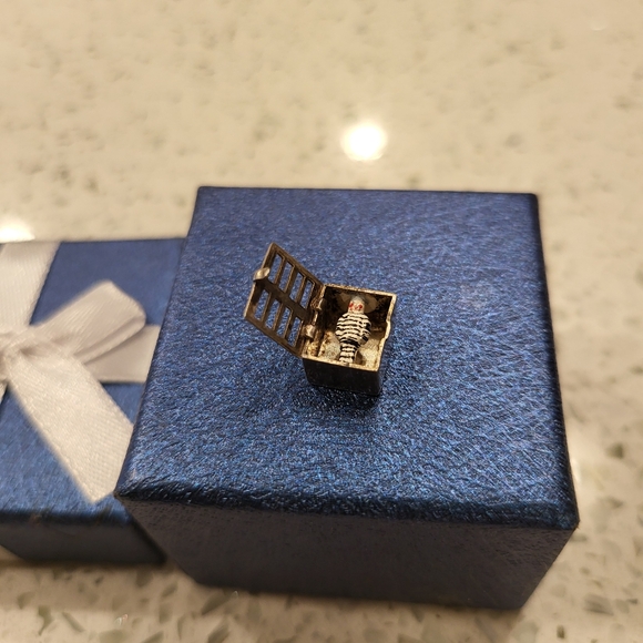 RARE Vintage Silver Prisoner of Love - Picture 4 of 8